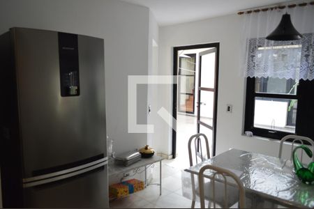 Casa à venda com 450m², 4 quartos e 3 vagasCopa