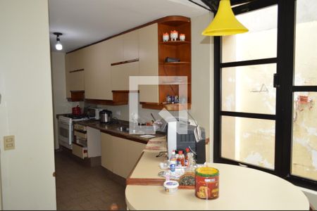 Casa à venda com 450m², 4 quartos e 3 vagasCozinha