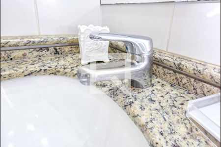 Apartamento à venda com 60m², 1 quarto e 2 vagasBanheiro Social