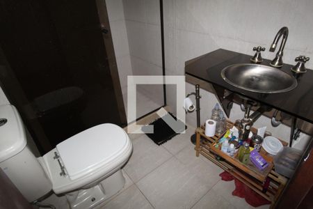 Apartamento à venda com 180m², 3 quartos e 2 vagasBanheiro do corredor