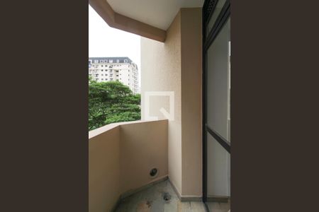 Varanda  de apartamento para alugar com 1 quarto, 35m² em Indianópolis, São Paulo