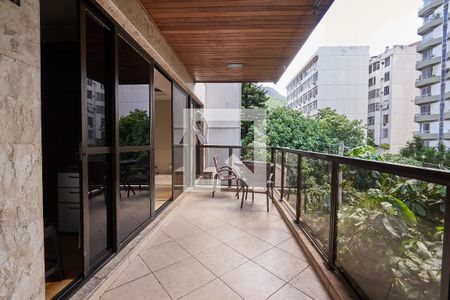 Sala Varanda de apartamento à venda com 4 quartos, 150m² em Tijuca, Rio de Janeiro