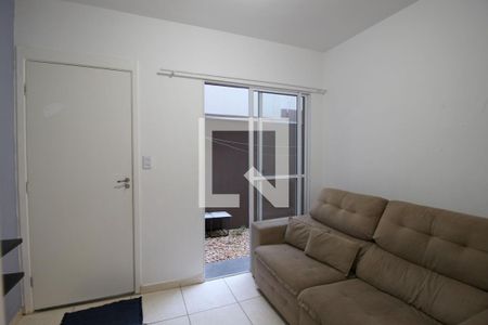 Sala de apartamento para alugar com 2 quartos, 50m² em Recreio dos Sorocabanos, Sorocaba