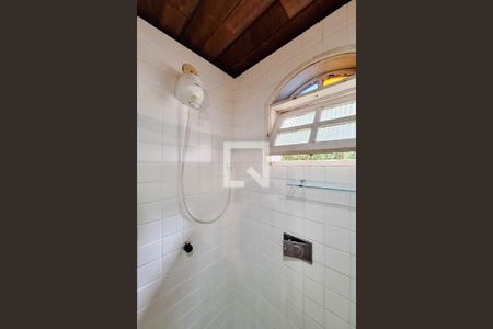 Casa à venda com 220m², 5 quartos e 2 vagas Casa à venda com 220m², 5 quartos e 2 vagasSuite de Hospedes