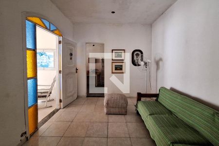 Casa à venda com 220m², 5 quartos e 2 vagas Casa à venda com 220m², 5 quartos e 2 vagasSuite de Hospedes