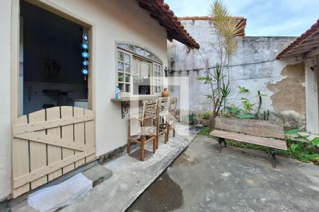 Casa à venda com 220m², 5 quartos e 2 vagas Casa à venda com 220m², 5 quartos e 2 vagasQuintal