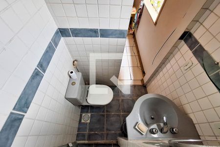 Casa à venda com 220m², 5 quartos e 2 vagas Casa à venda com 220m², 5 quartos e 2 vagasBanheiro da Suíte 1