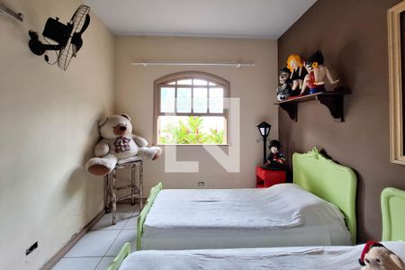 Casa à venda com 220m², 5 quartos e 2 vagas Casa à venda com 220m², 5 quartos e 2 vagasSuíte 2