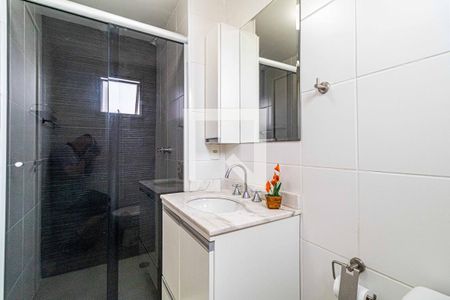 Apartamento para alugar com 63m², 2 quartos e 1 vagaSuite - Banheiro