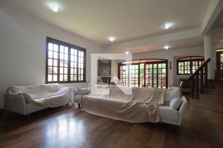 Sala 1 de casa de condomínio para alugar com 4 quartos, 700m² em Vila de São Fernando, Cotia