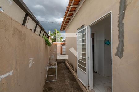 Casa à venda com 180m², 2 quartos e 2 vagasQuintal 