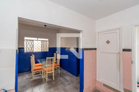 Casa à venda com 180m², 2 quartos e 2 vagasCozinha