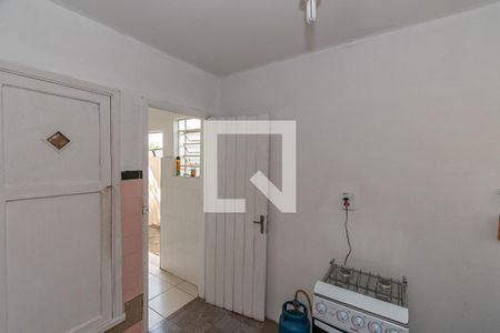 Casa à venda com 180m², 2 quartos e 2 vagasCozinha 