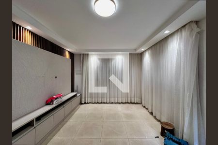 Sala de casa para alugar com 3 quartos, 165m² em Brooklin, São Paulo