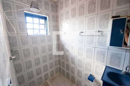 Casa para alugar com 400m², 6 quartos e 4 vagasBanheiro da Suíte 2 da Edícula