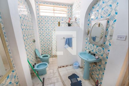 Casa para alugar com 400m², 6 quartos e 4 vagasBanheiro Social