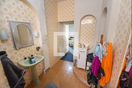 Casa para alugar com 400m², 6 quartos e 4 vagasBanheiro da Suíte