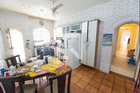 Casa para alugar com 400m², 6 quartos e 4 vagasCozinha