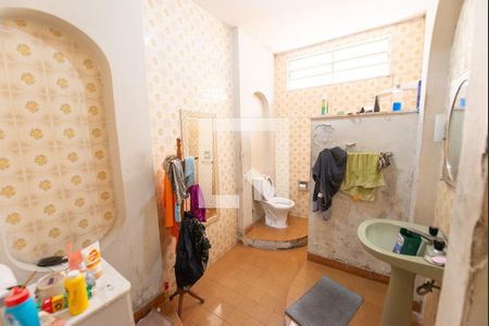 Casa para alugar com 400m², 6 quartos e 4 vagasBanheiro da Suíte