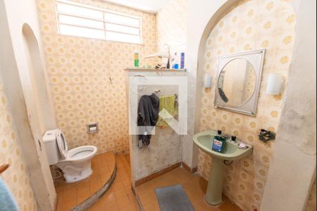 Casa para alugar com 400m², 6 quartos e 4 vagasBanheiro da Suíte