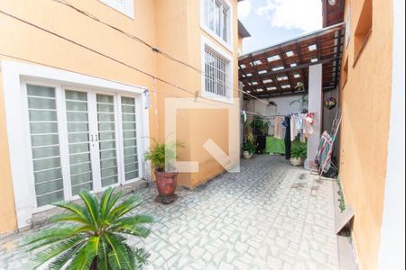 Casa para alugar com 400m², 6 quartos e 4 vagasQuintal