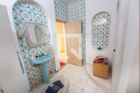 Casa para alugar com 400m², 6 quartos e 4 vagasBanheiro Social