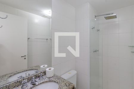 Banheiro de apartamento para alugar com 2 quartos, 60m² em Vila Olímpia, São Paulo