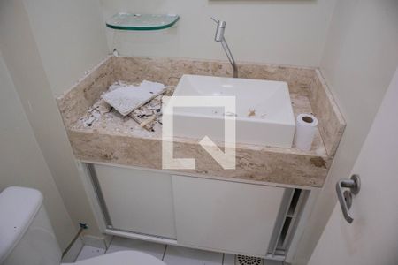 Casa para alugar com 90m², 3 quartos e 2 vagasBanheiro Social