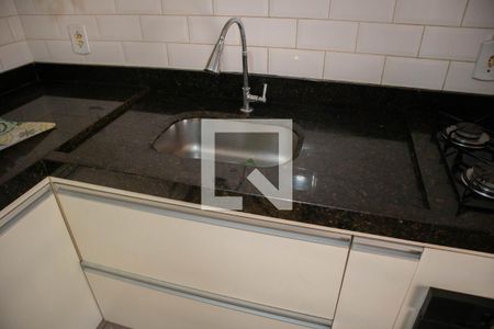 Cozinha de casa para alugar com 3 quartos, 90m² em Vila Sao Francisco, Hortolândia