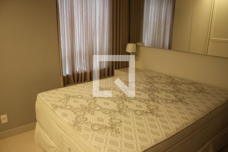 quarto 1 de apartamento para alugar com 2 quartos, 52m² em Jardim Goiás, Goiânia