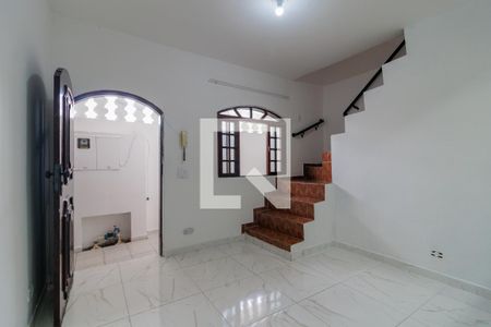 Sala de casa para alugar com 2 quartos, 95m² em Jardim Maria Duarte, São Paulo