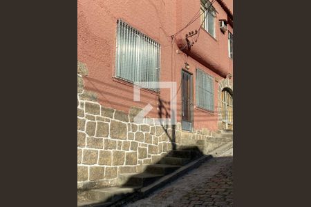 Apartamento para alugar com 100m², 3 quartos e sem vagaFachada