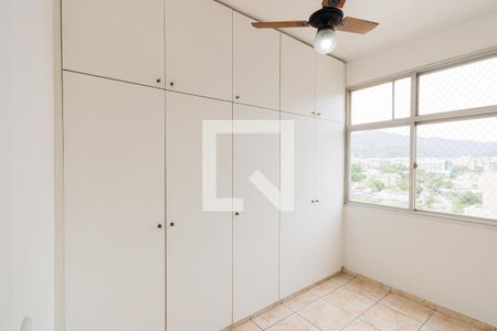 Quarto 1 de apartamento para alugar com 2 quartos, 79m² em Freguesia (jacarepaguá), Rio de Janeiro