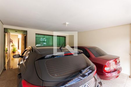 Casa à venda com 230m², 3 quartos e 2 vagas Casa à venda com 230m², 3 quartos e 2 vagasGaragem