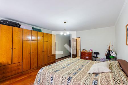 Casa à venda com 230m², 3 quartos e 2 vagas Casa à venda com 230m², 3 quartos e 2 vagasSuíte