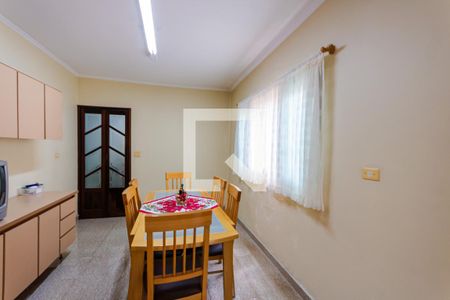 Casa à venda com 230m², 3 quartos e 2 vagas Casa à venda com 230m², 3 quartos e 2 vagasCozinha