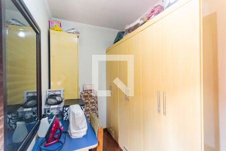 Casa à venda com 230m², 3 quartos e 2 vagas Casa à venda com 230m², 3 quartos e 2 vagasQuarto 2