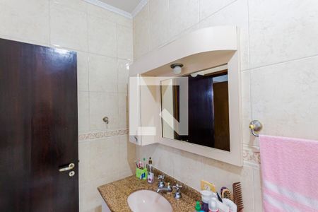 Casa à venda com 230m², 3 quartos e 2 vagas Casa à venda com 230m², 3 quartos e 2 vagasEspelho