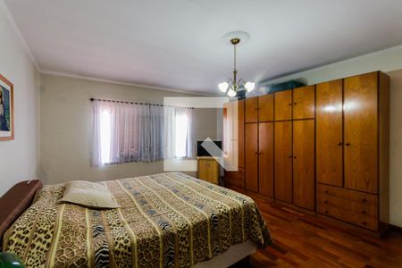 Casa à venda com 230m², 3 quartos e 2 vagas Casa à venda com 230m², 3 quartos e 2 vagasSuíte