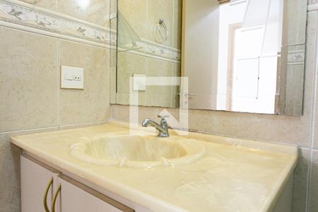 Apartamento para alugar com 70m², 3 quartos e 1 vaga Apartamento para alugar com 70m², 3 quartos e 1 vagaBanheiro