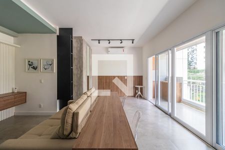 Sala de apartamento à venda com 1 quarto, 50m² em Centro Empresarial Tamboré, Santana de Parnaíba