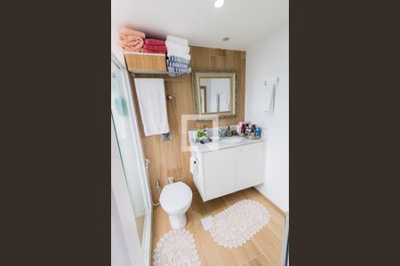 Apartamento à venda com 90m², 2 quartos e 1 vagaBanheiro da Suíte