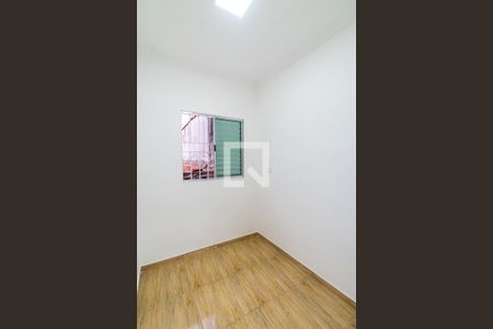 Quarto 2 de casa de condomínio para alugar com 2 quartos, 44m² em Vila Campestre, São Paulo