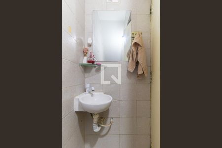 Lavabo  de casa de condomínio à venda com 3 quartos, 120m² em Cambuci, São Paulo