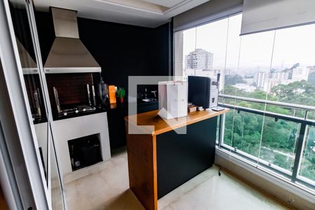 Varanda gourmet de apartamento à venda com 2 quartos, 120m² em Vila Andrade, São Paulo