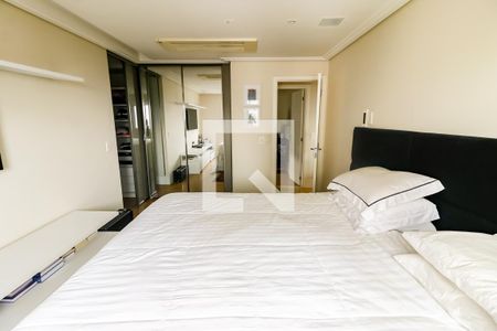 Apartamento à venda com 120m², 2 quartos e 2 vagasSuíte 1 - armários