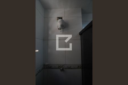 Banheiro de apartamento à venda com 2 quartos, 53m² em Santana, Niterói