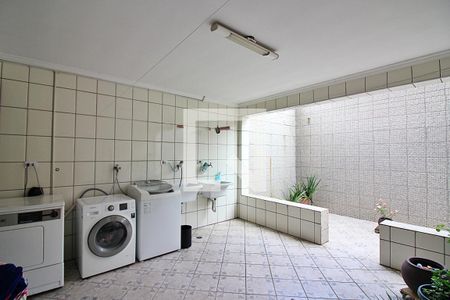 Casa à venda com 266m², 3 quartos e 5 vagasÁrea de Serviço