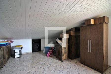 Casa à venda com 266m², 3 quartos e 5 vagasSala de TV