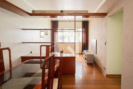 Apartamento para alugar com 65m², 2 quartos e 1 vagaSala